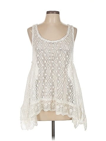 Simply Noelle Sleeveless Blouse (view 1)