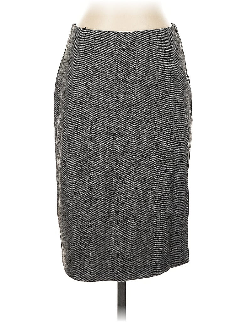 Click to view more detailed imagery on our partner's website Pre-owned New York And Company Formal Skirt In Gray