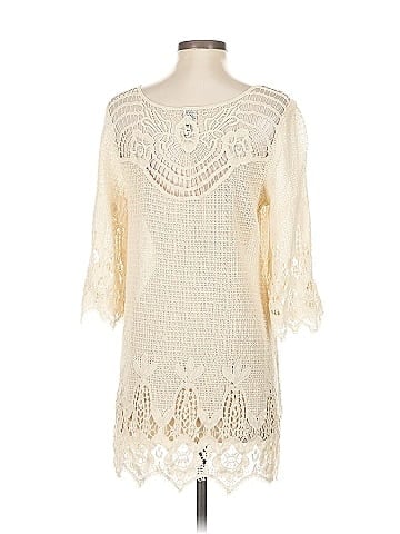 XCVI Poncho (view 2)