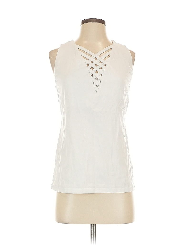 Click to view more detailed imagery on our partner's website Pre-owned Nic + Zoe Sleeveless Blouse In White
