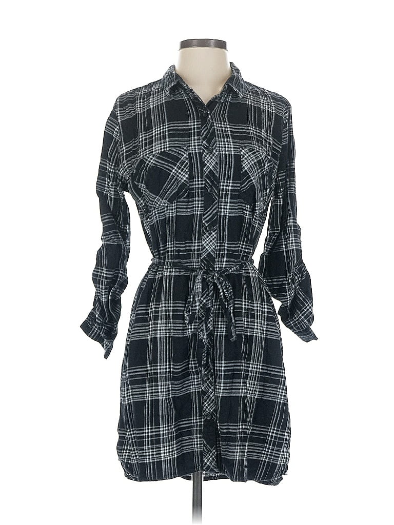 Click to view more detailed imagery on our partner's website Pre-owned Beachlunchlounge 3/4 Sleeve Button Down Shirt In Black