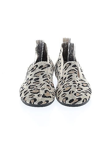 Unbranded Flats (view 2)