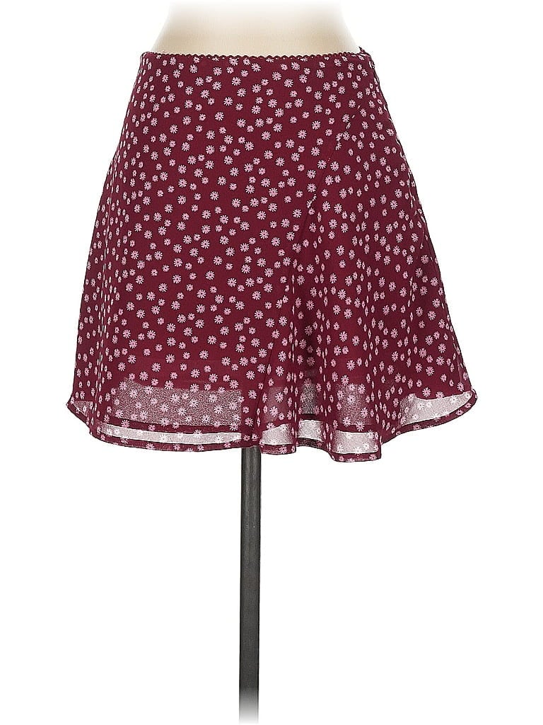 Click to view more detailed imagery on our partner's website Pre-owned Forever 21 Casual Skirt In Burgundy