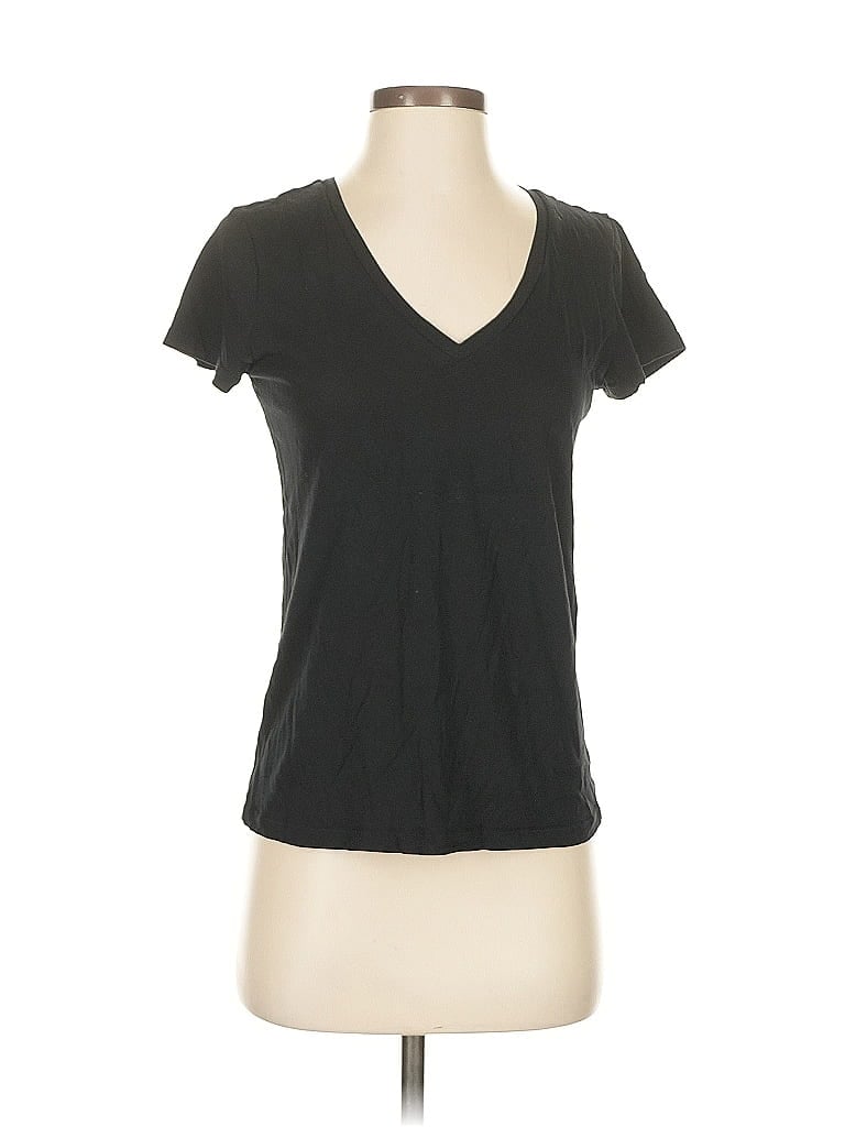 Click to view more detailed imagery on our partner's website Pre-owned Gap Short Sleeve T-shirt In Black