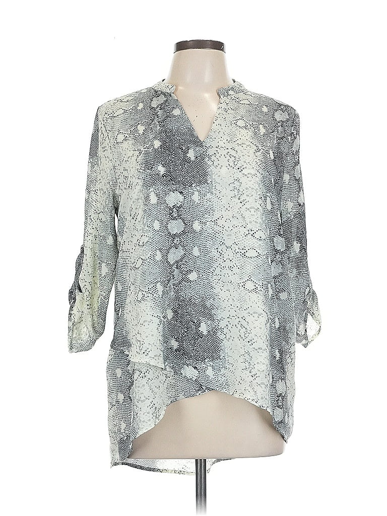 Pre-owned She + Sky 3/4 Sleeve Blouse In Gray