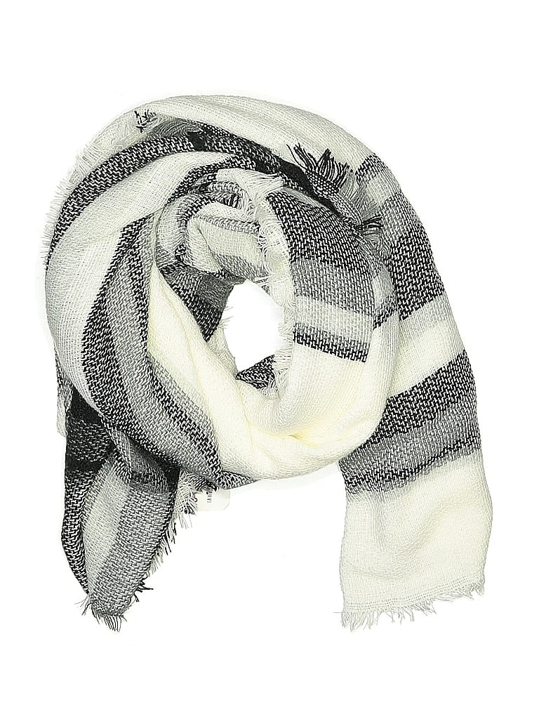 Click to view more detailed imagery on our partner's website Pre-owned Riah Fashion Scarf In Black