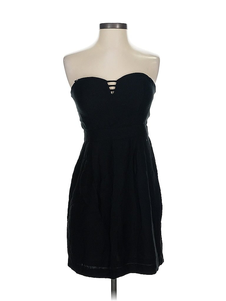 Click to view more detailed imagery on our partner's website Pre-owned Bcbgeneration Cocktail Dress In Black