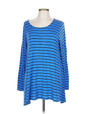 Puella 3/4 Sleeve Top (view 1)