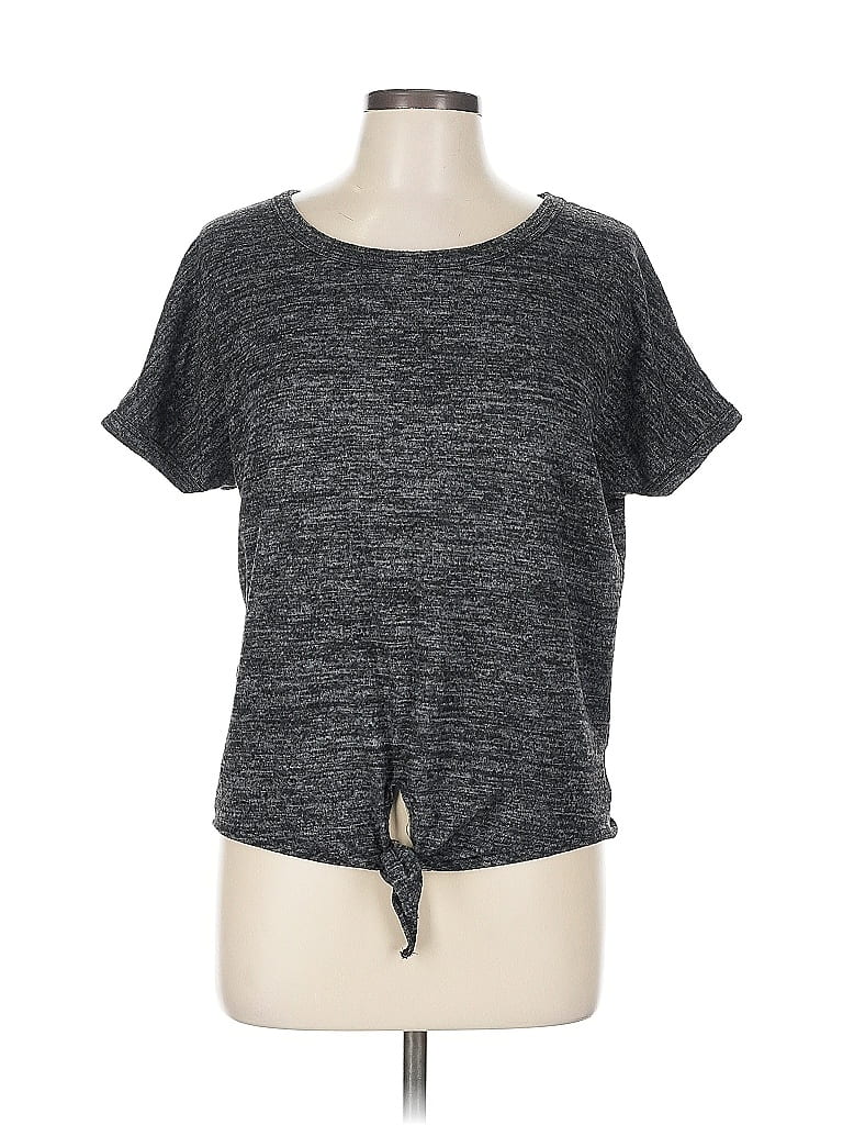 Pre-owned Caution To The Wind Short Sleeve T-shirt In Gray