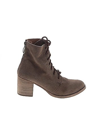 Beek.. Boots (view 2)