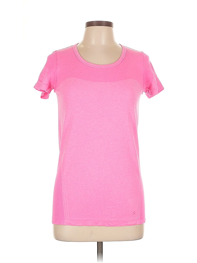 Click to view more detailed imagery on our partner's website Pre-owned H&m Active T-shirt In Pink