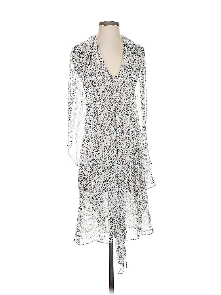 Pre-owned Diane Von Furstenberg 3/4 Sleeve Silk Top Silver Plunge Neckline Tops