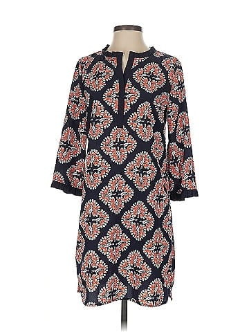 Crown & Ivy Casual Dress (view 1)