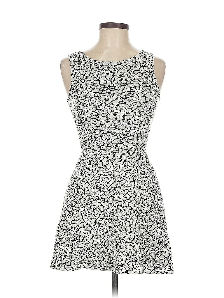 Pre-owned Divided By H&m Cocktail Dress In White