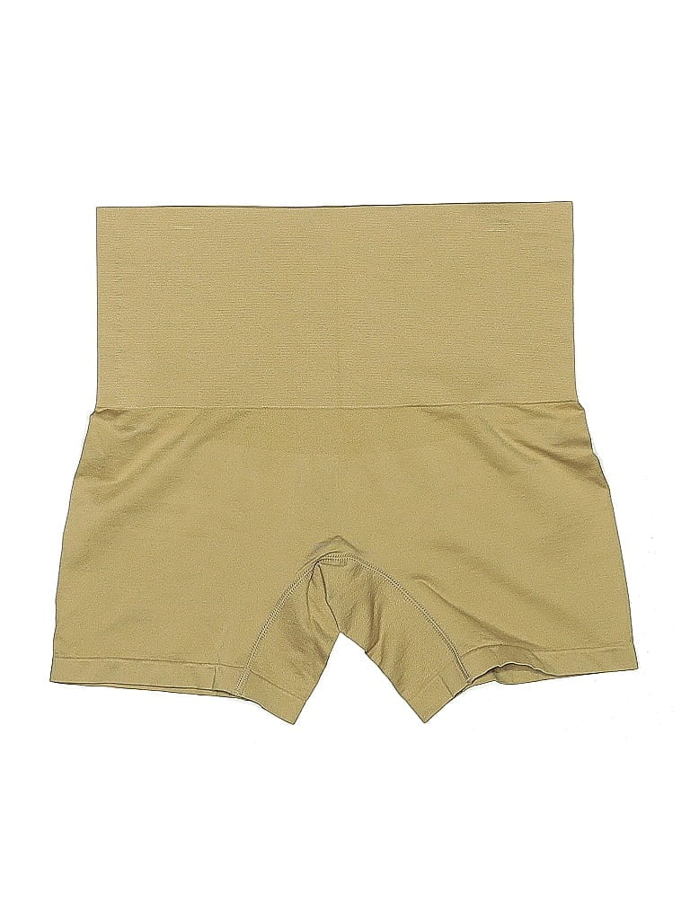 Pre-owned Yummie Khaki Shorts In Gold