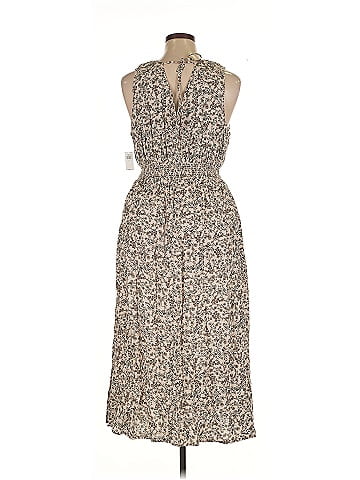 Old Navy Casual Dress (view 2)