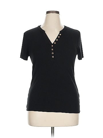 Market and Spruce Short Sleeve Top (view 1)