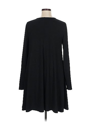 Old Navy Casual Dress (view 2)
