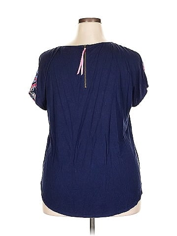Market and Spruce Short Sleeve Blouse (view 2)
