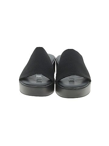 Torrid Wedges (view 2)