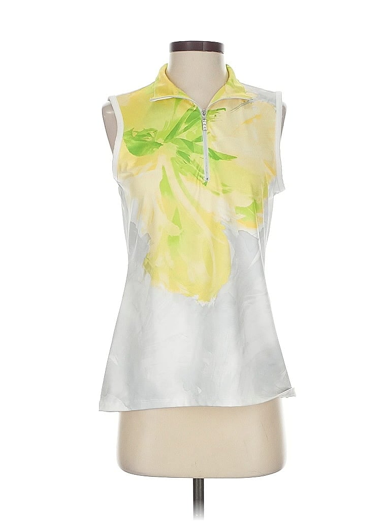 Pre-owned Zenergy By Chico's Sleeveless T-shirt In Yellow