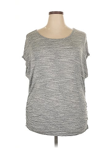 Old Navy Sleeveless T-Shirt (view 1)