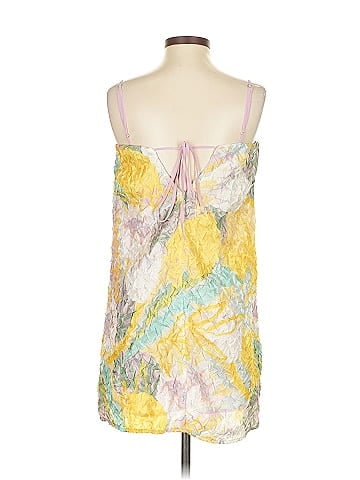Urban Outfitters Casual Dress (view 2)