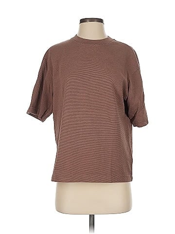 Uniqlo U Short Sleeve T-Shirt (view 1)