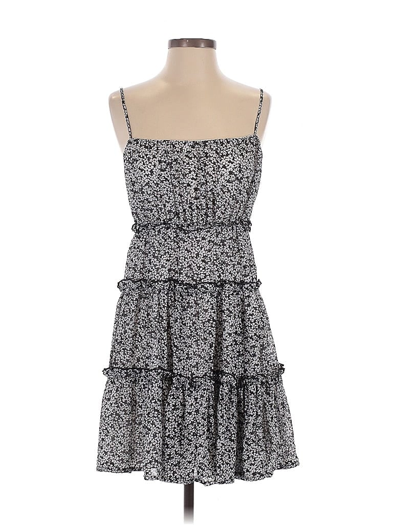 Click to view more detailed imagery on our partner's website Pre-owned Entro Casual Dress In Black