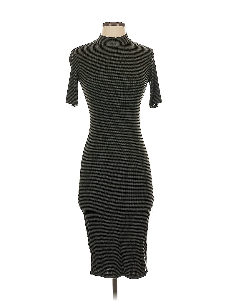 Click to view more detailed imagery on our partner's website Pre-owned Forever 21 Casual Dress In Gray