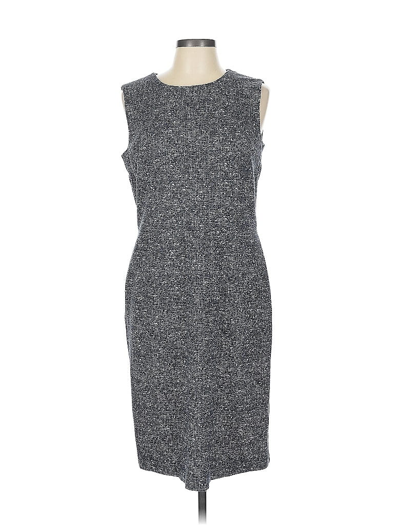 Pre-owned Amanda + Chelsea Casual Dress In Gray