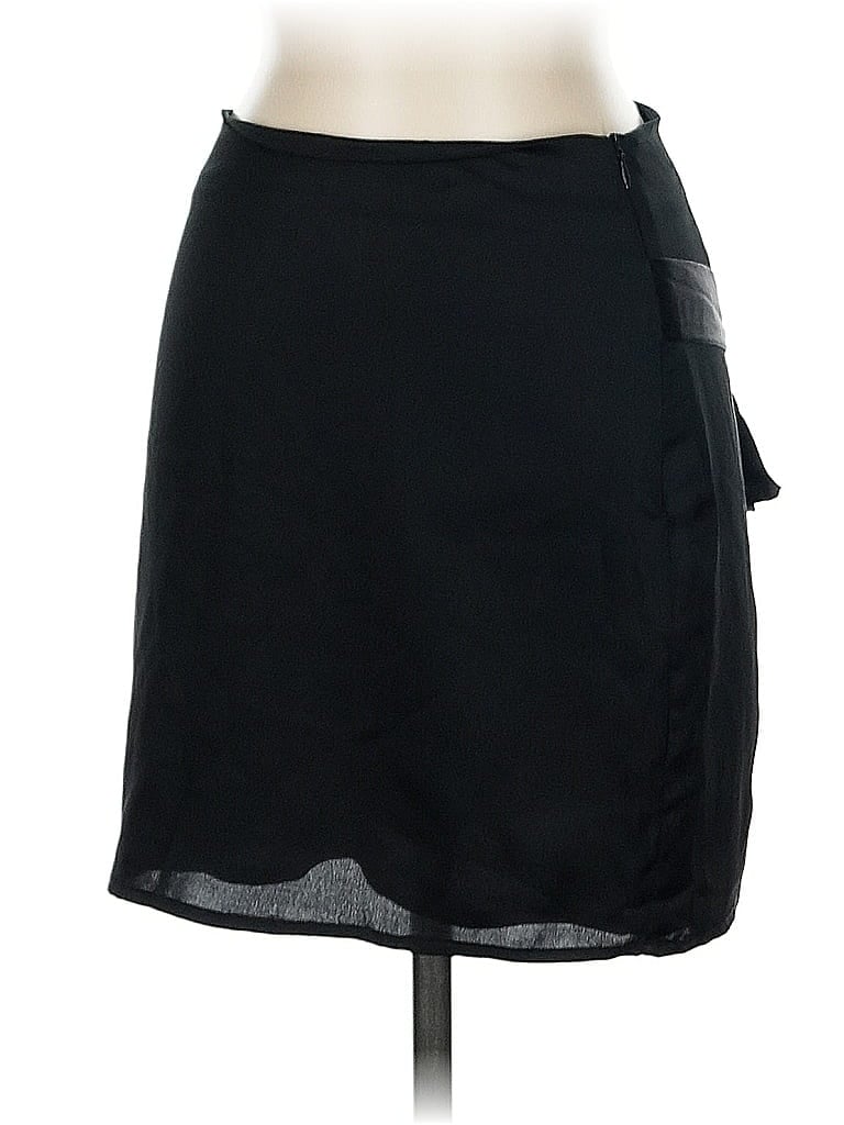 Click to view more detailed imagery on our partner's website Pre-owned Forever 21 Casual Skirt In Black