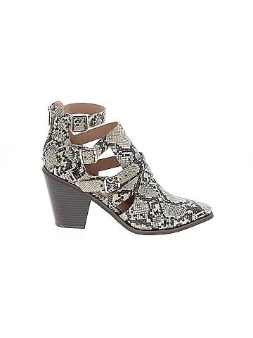 Shoedazzle Heels (view 1)