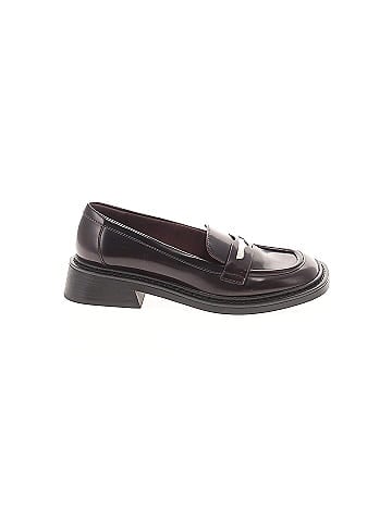 Charles & Keith Flats (view 1)