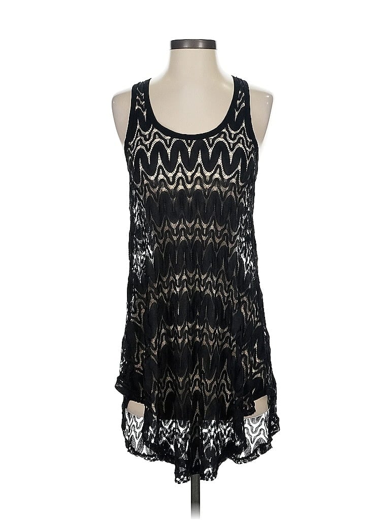 Pre-owned Gianni Bini Sleeveless Blouse In Black