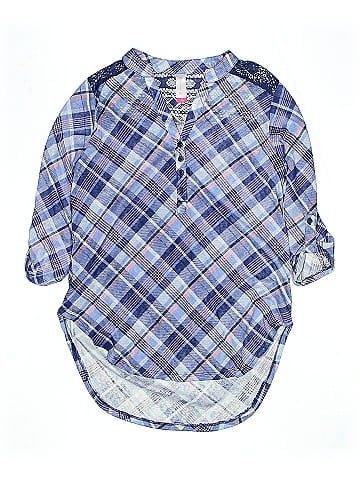 No Boundaries 3/4 Sleeve Button-Down Shirt (view 1)