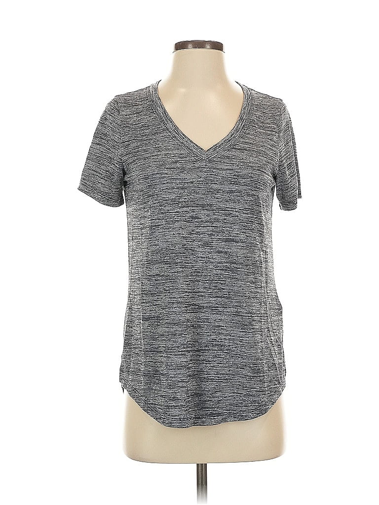 Click to view more detailed imagery on our partner's website Pre-owned Athleta Active T-shirt In Gray