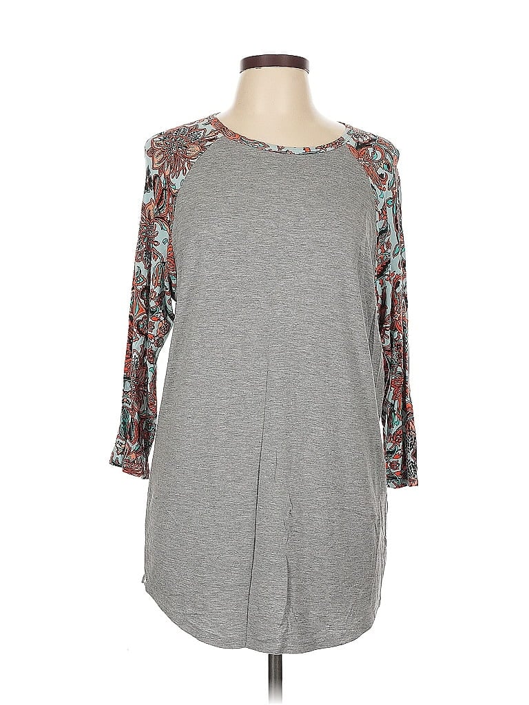 Pre-owned Lularoe 3/4 Sleeve T-shirt In Gray