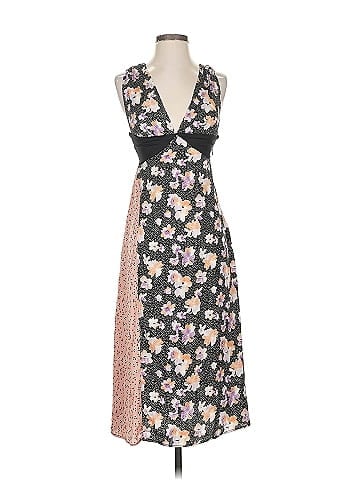 Urban Outfitters Casual Dress (view 1)
