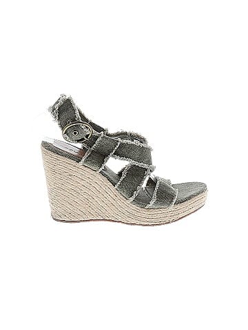 Coconuts Wedges (view 1)
