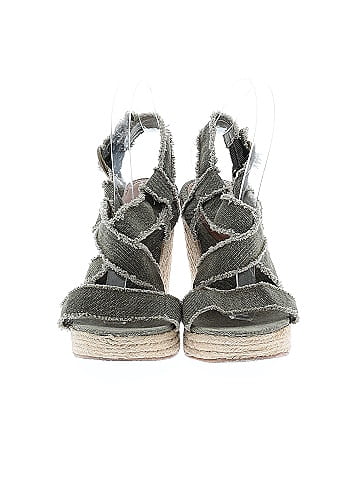Coconuts Wedges (view 2)