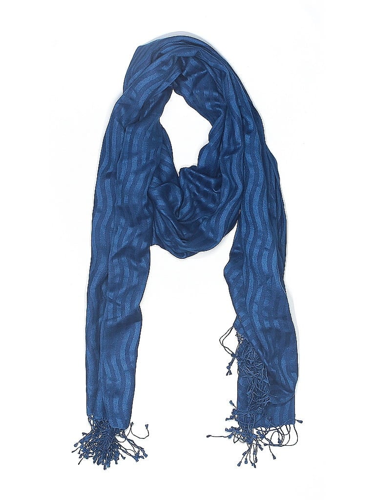 Click to view more detailed imagery on our partner's website Pre-owned Unbranded Scarf In Blue