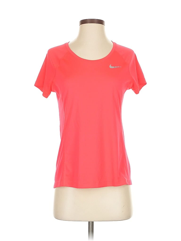 Pre-owned Nike Active T-shirt In Red
