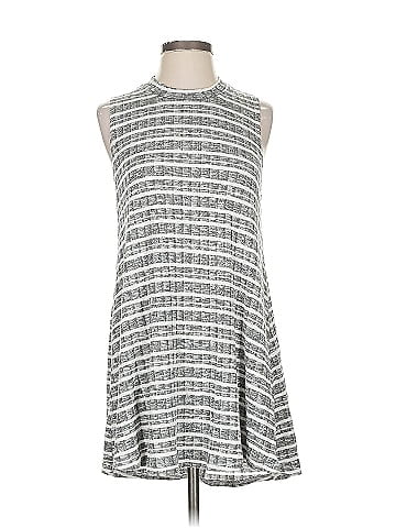 Blu Pepper Sleeveless Top (view 1)