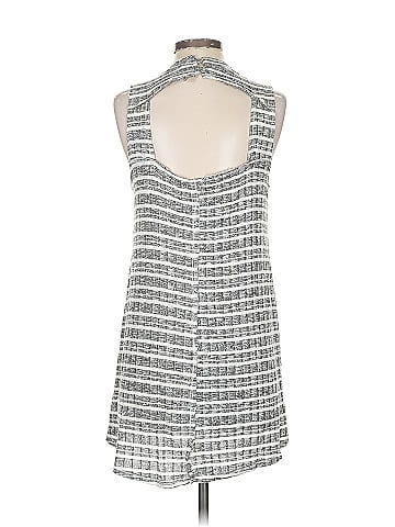 Blu Pepper Sleeveless Top (view 2)