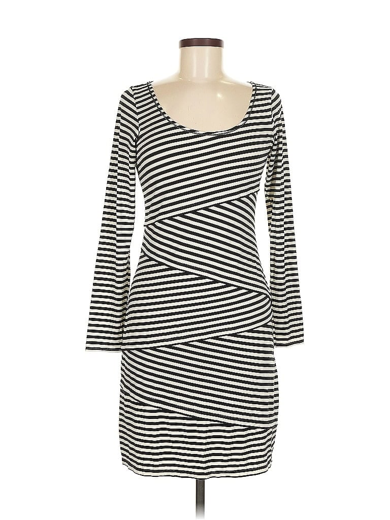 Pre-owned Max Studio Casual Dress In Black