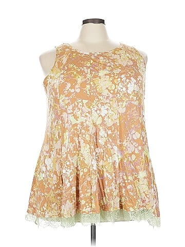 LOGO by Lori Goldstein Sleeveless Blouse (view 1)