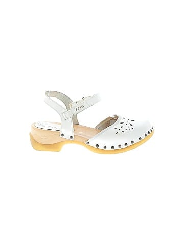 Esprit Flats (view 1)