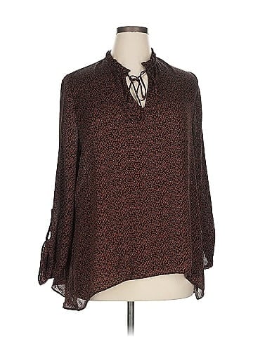 Everleigh 3/4 Sleeve Blouse (view 1)