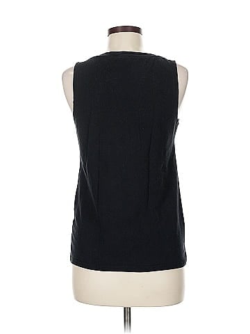 Sheshow Sleeveless T-Shirt (view 2)